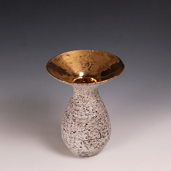 Handcrafted Pottery Vase – White with 24-Karat Gold Plating - Image 3